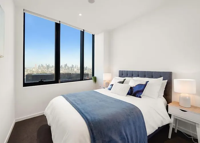 Victoria Square - Central Footscray Innerurban Apt