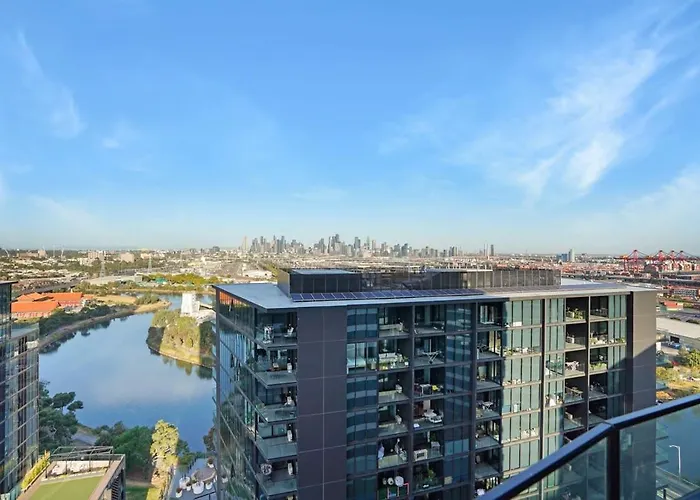 Victoria Square - Central Footscray Innerurban Apt